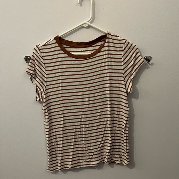 White and brown striped t-shirt - Picture 1 of 2